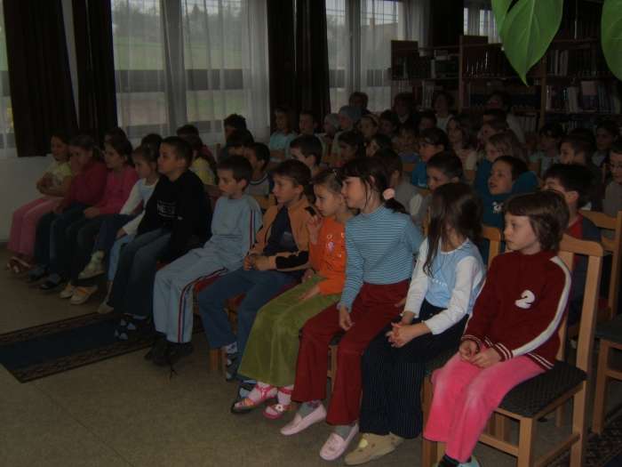 Költészet napja Zalakaroson - kép 8.jpg Költészet napja Zalakaroson - kép 8.jpg