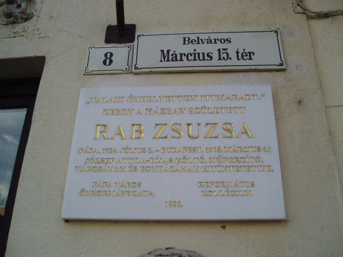 Pápa, Március 15. tér 08. 2.kép.jpg Pápa, Március 15. tér 08. 2.kép.jpg